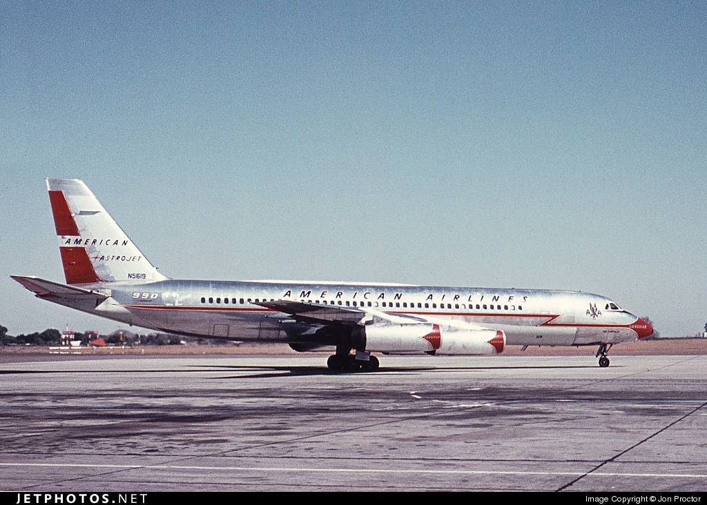 Convair 990