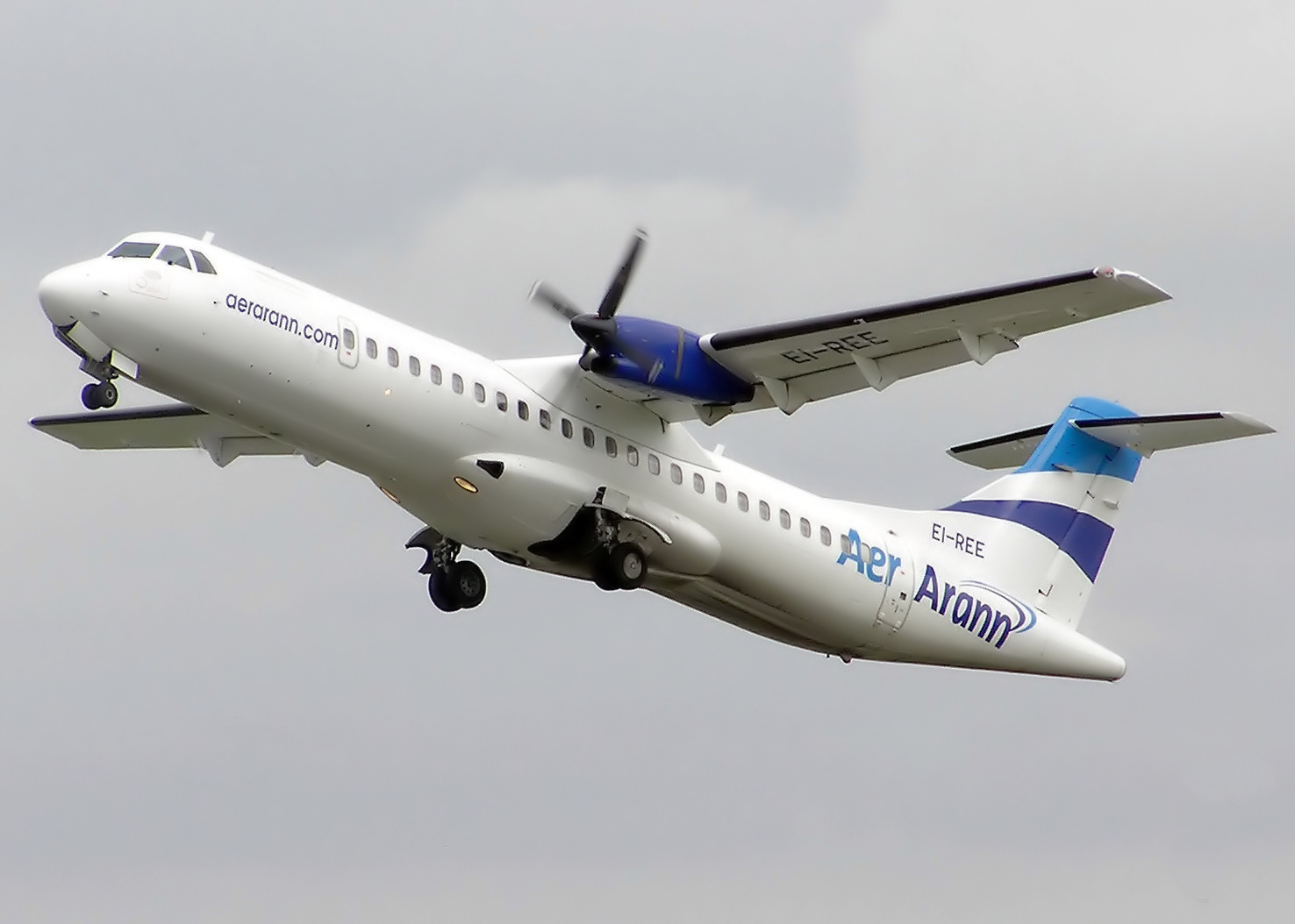 Aer Arann ATR-72-202 EI-REE at Bristol
