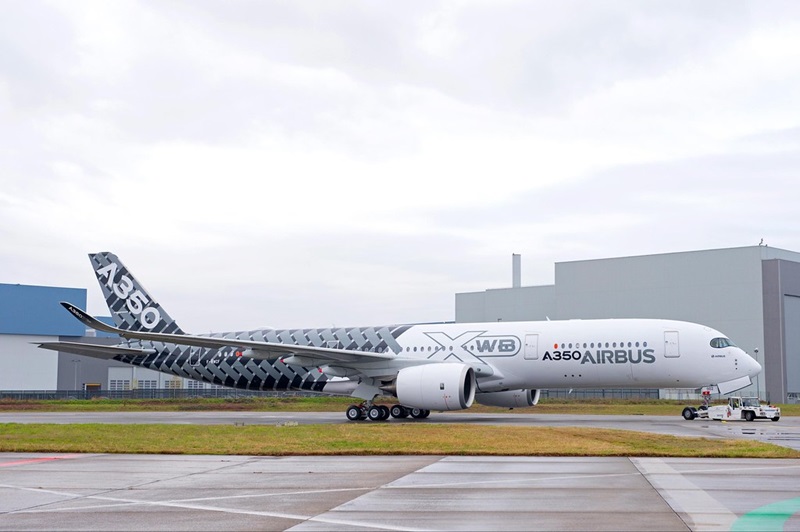 Airbus A350 Carbon Livery