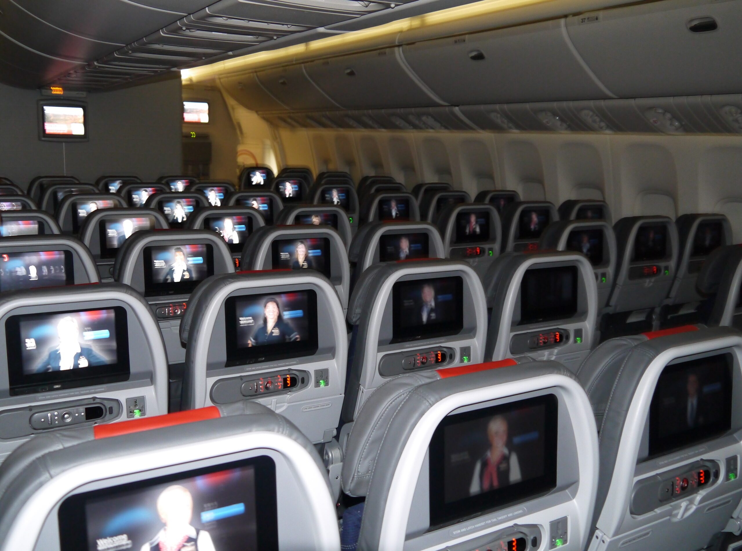  American Airlines Boeing 777 300ER Main Cabin. Seats are in 3x4x3 configuration.