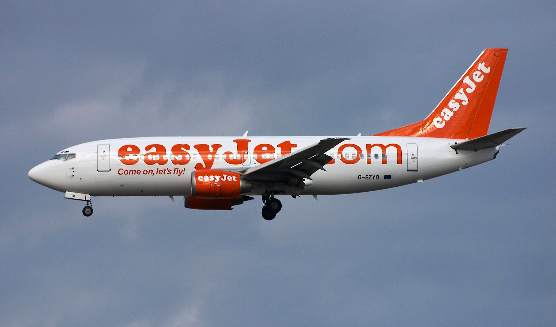 Boeing 737-33V EasyJet G-EZYO