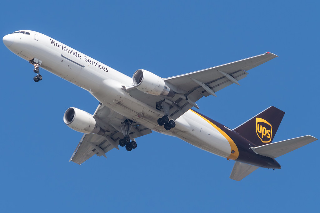 UPS Boeing 757-24APF N425UP