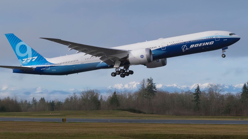 The Boeing 777X: Navigating Certification, Orders, and Unprecedented Innovation.