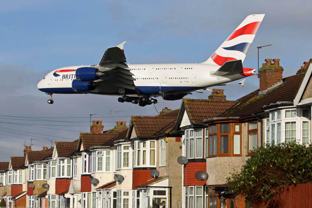 British-Airways-Airbus A380 skims roof tops on approach to Heathrow