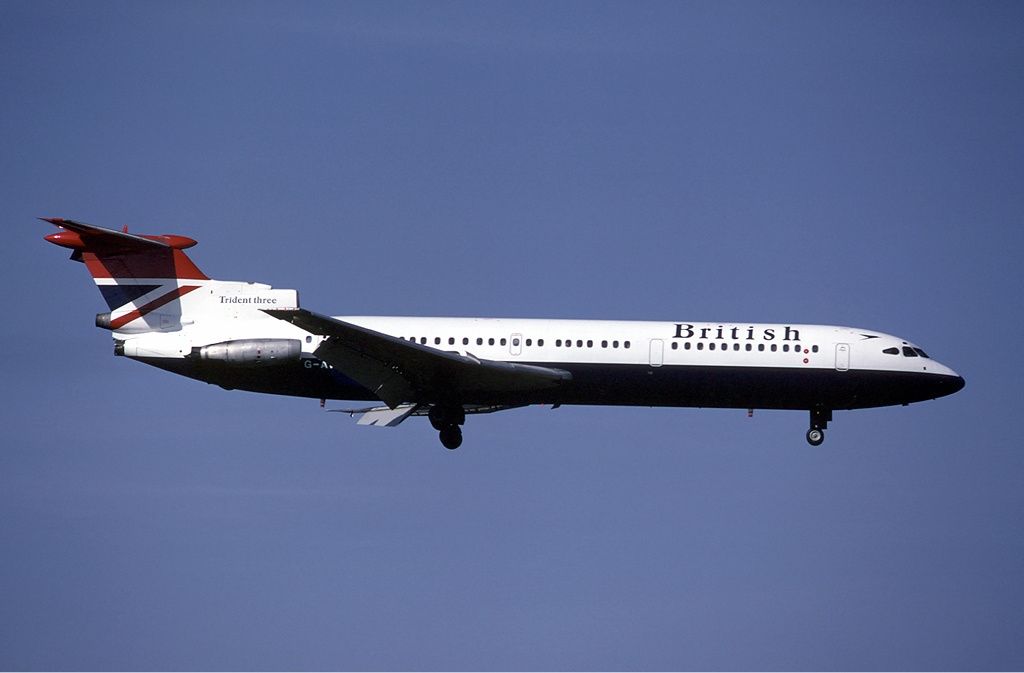 British Airways Hawkler Siddeley Trident 3 on approach