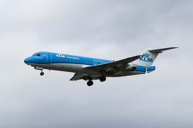 Fokker 70 KLM PH-KZU air brake deployed.