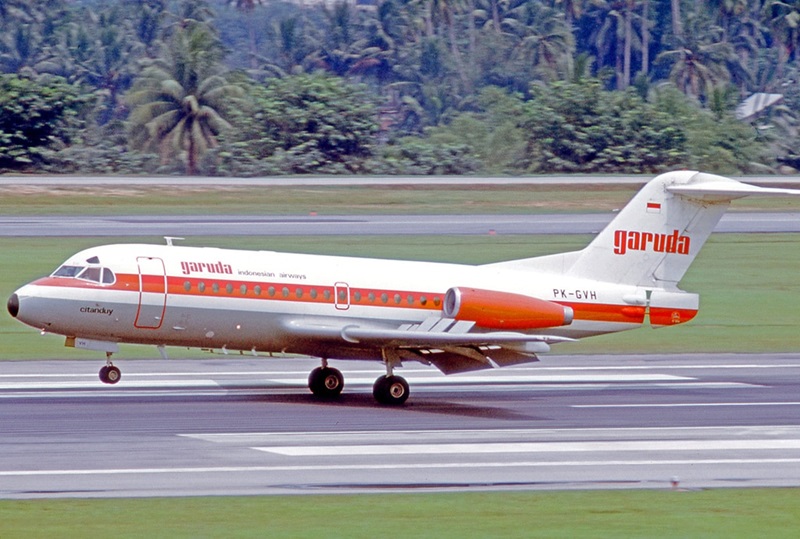 Garuda Indonesia Fokker F28 PK‑GVH at Singapore, 1974