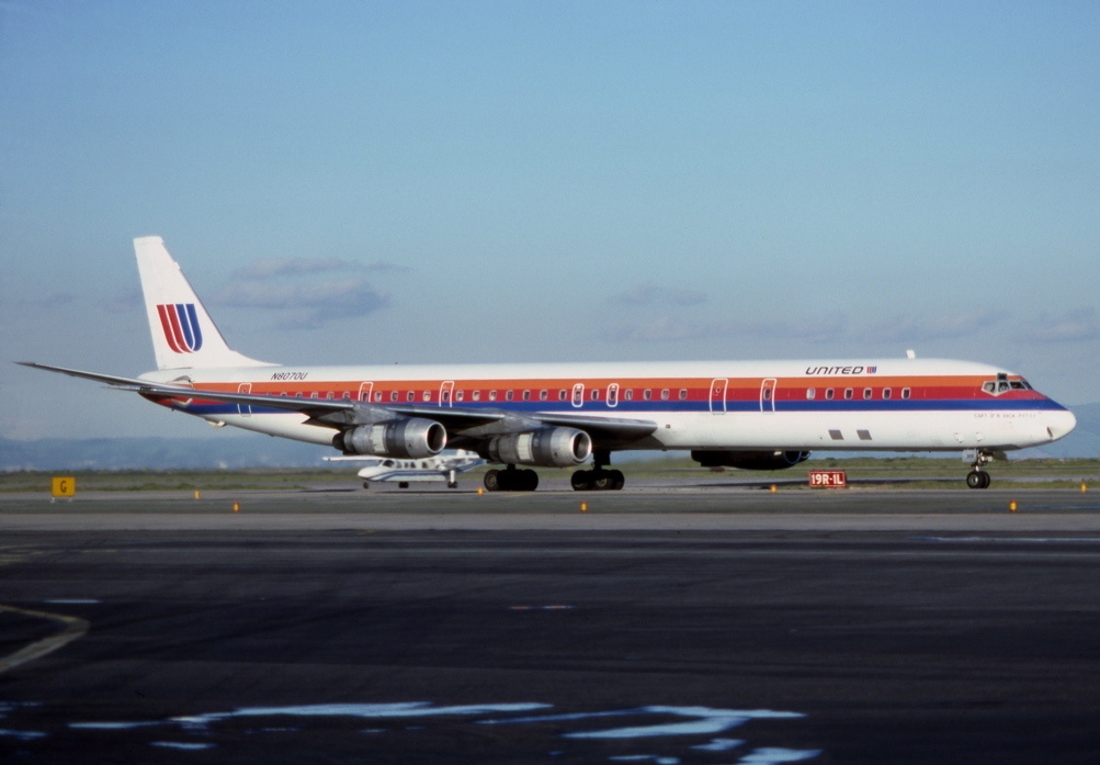 United Airlines Douglas DC-8-61