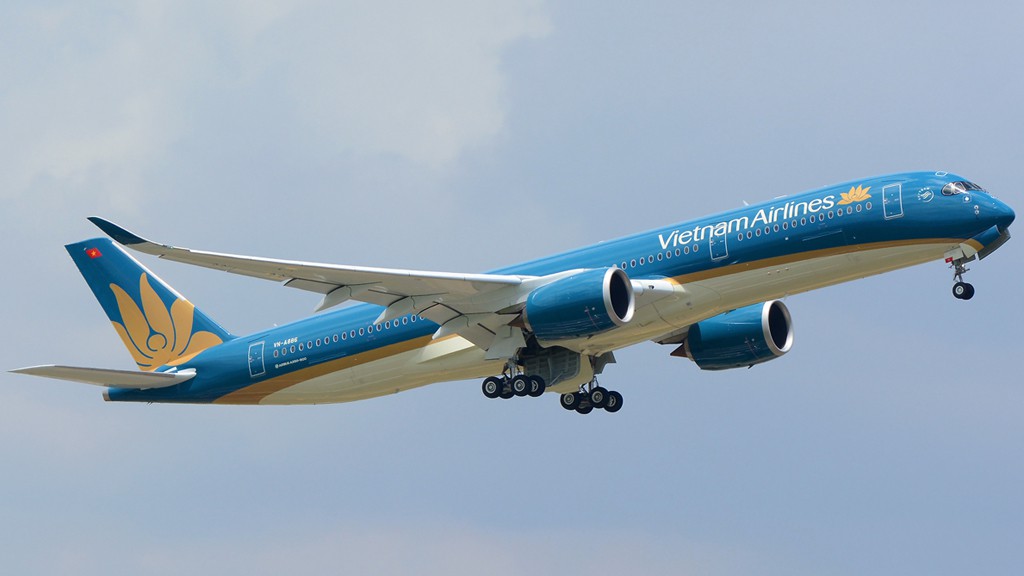 Air Vietnam the second of the A350 operators. This A350 941, registration VN-A886 was their first aircraft, delivered on 01 July 2015.