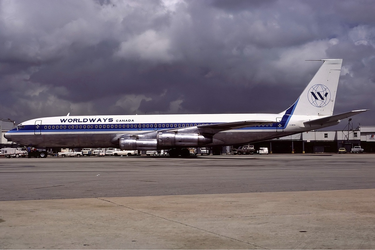Worldways Canada Boeing 707-338C