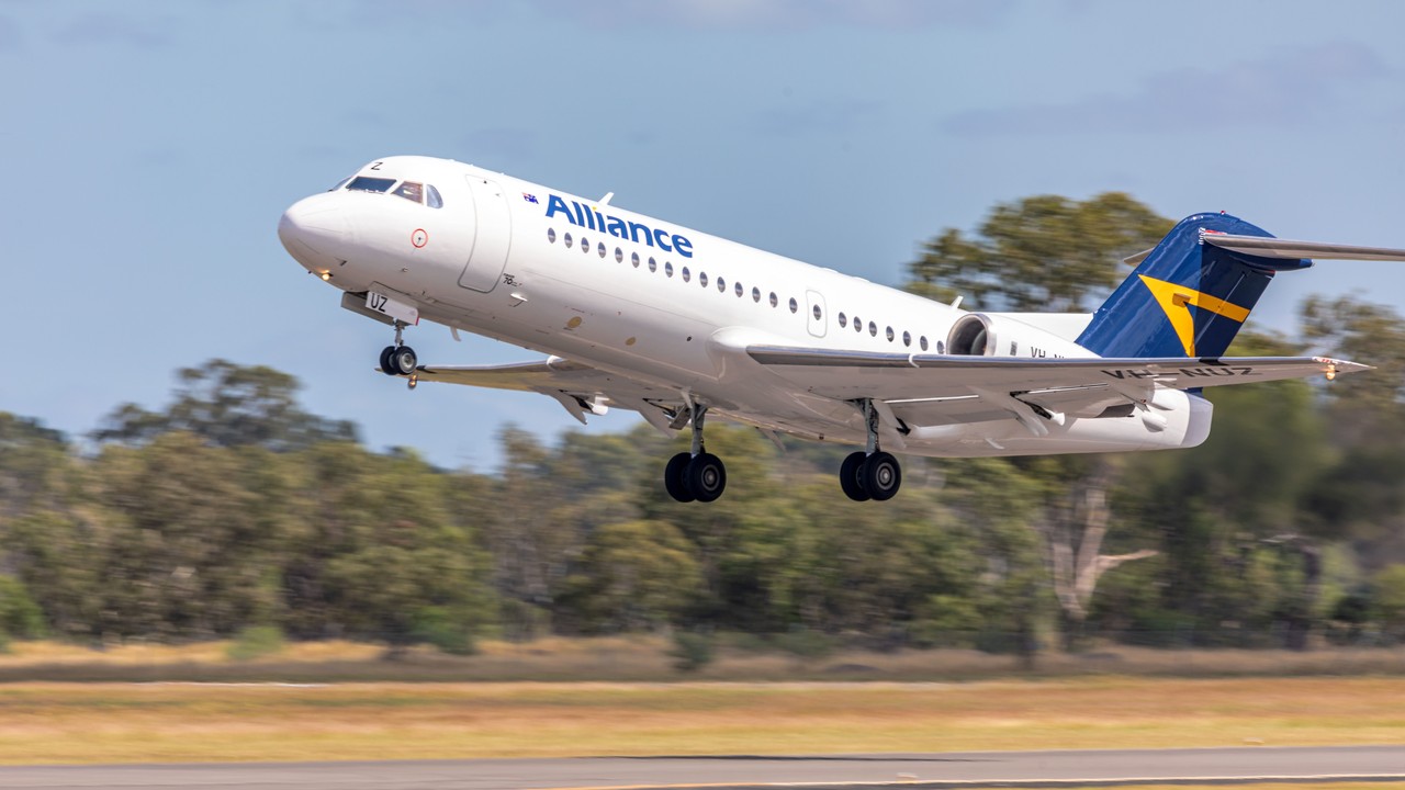 Alliance Fokker F70 Registration VH-NUZ taking off.