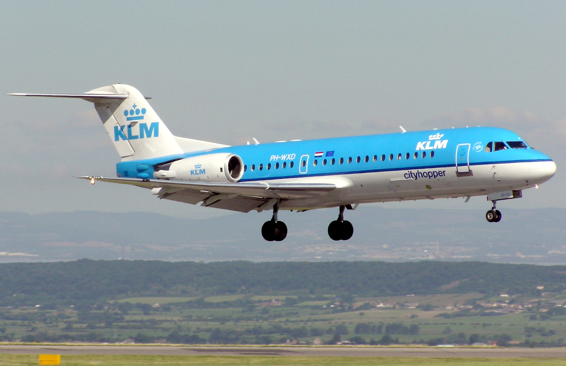 KLM-Fokker-F70-Registration-PH-WXD.